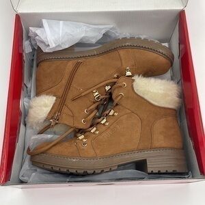 UEC Guess brown vegan suede lug boots size 6.5 in box